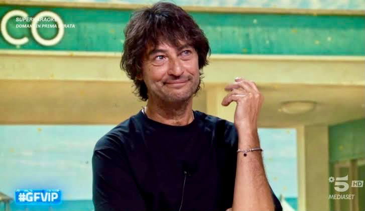 Gf Vip 9, Simone Annicchiarico percepirà il suo cachet (che era il più alto della Casa) nonostante la squalifica: il motivo article-post