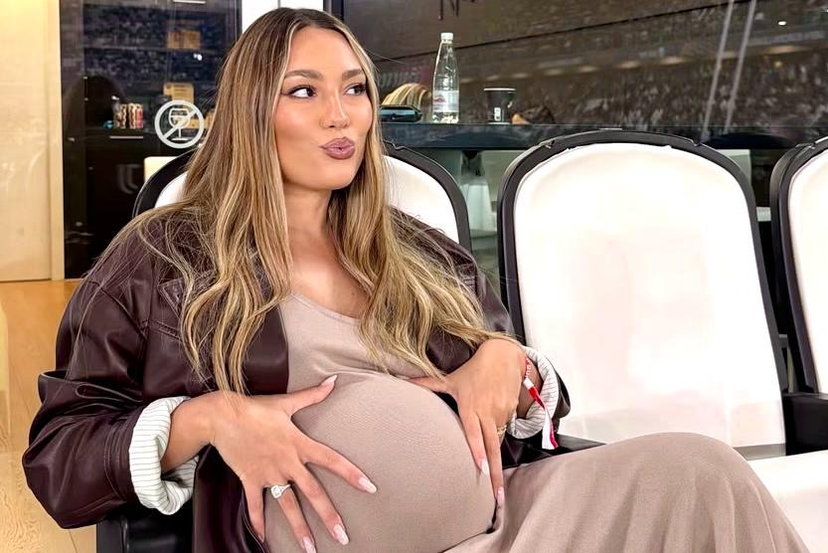 Uomini e Donne, Angela Caloisi pubblica uno sfogo social sul cambiamento fisico in gravidanza: “Mi è dispiaciuto aver permesso che…” preview