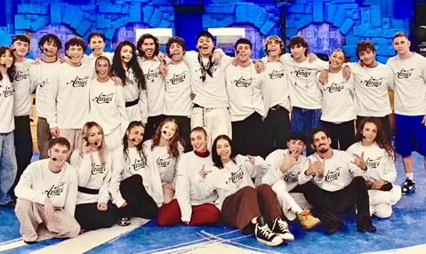 Amici 26, nella puntata di ieri molti alunni con dei trascorsi televisivi: chi è apparso in una fiction, chi al Grande Fratello e la fidanzata di un famoso rapper preview