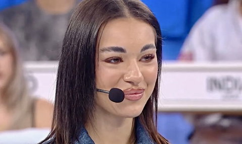 Amici 26, Aura è fidanzata con il fratello di un amatissimo ex vincitore del talent: ecco chi preview