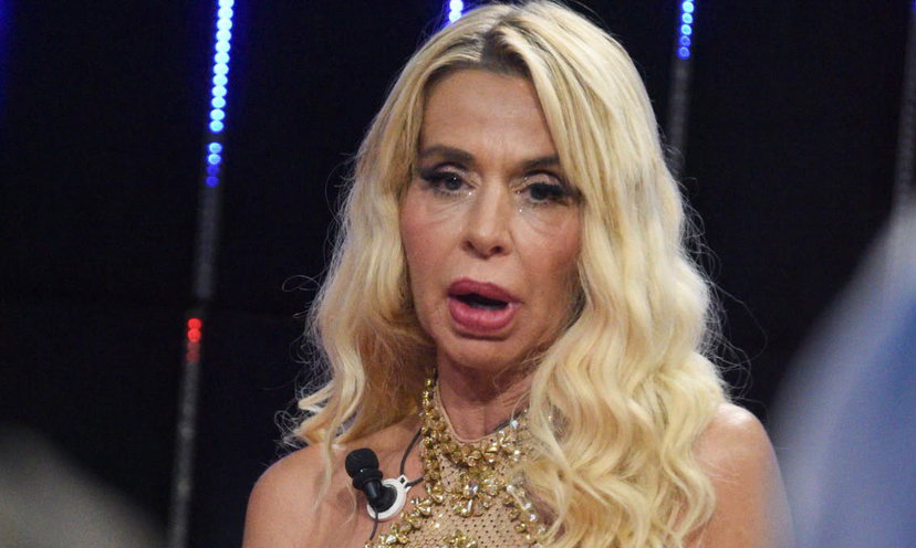 Gf Vip 9, Valeria Marini infatuata di un coinquilino: ecco chi preview
