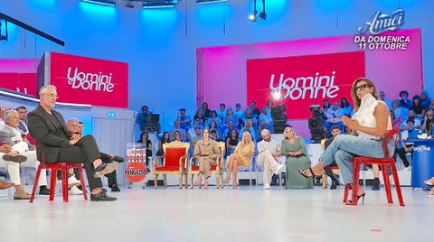Uomini e Donne: l’opinione di Isa sulla puntata del 6/10/26 preview