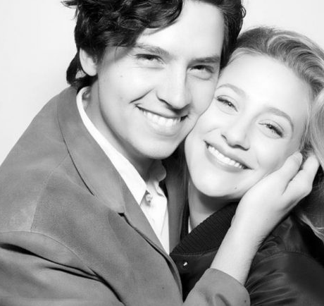 Riverdale Lili Reinhart Cole Sprouse