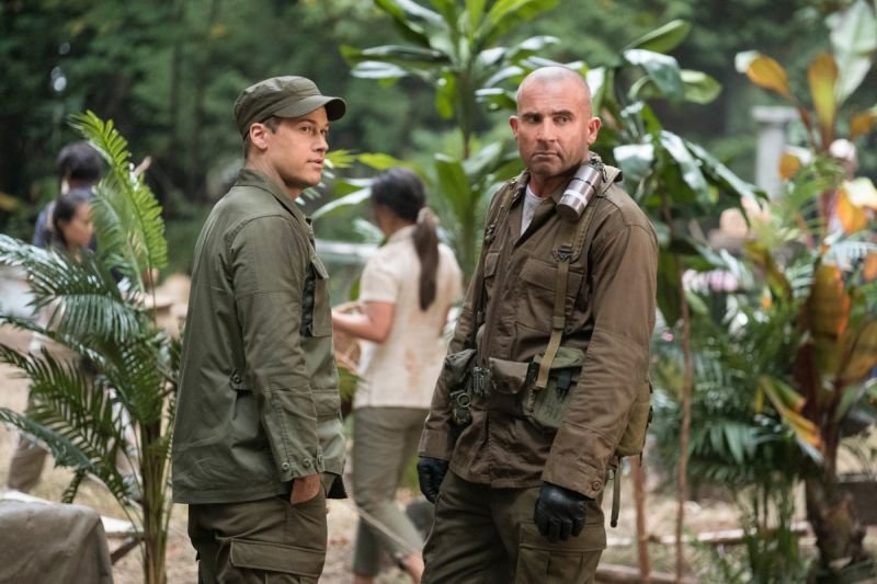 legends-of-tomorrow-welcome-to-the-jungle-photo004-1511213330992