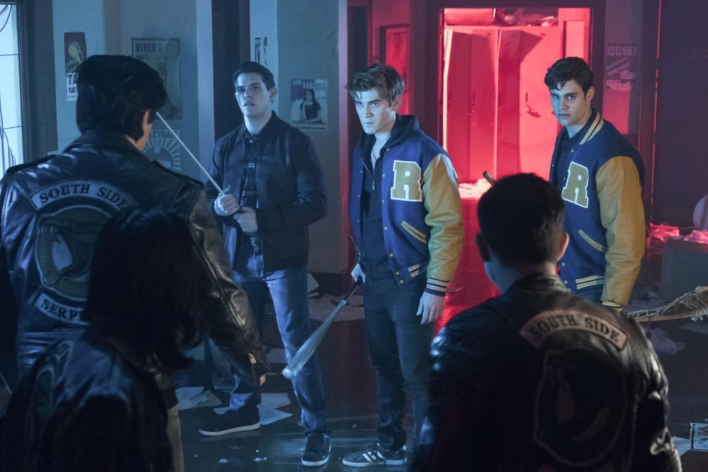 RD-Promo-2x21-Judgment-Night-05-Kevin-Archie-Moose