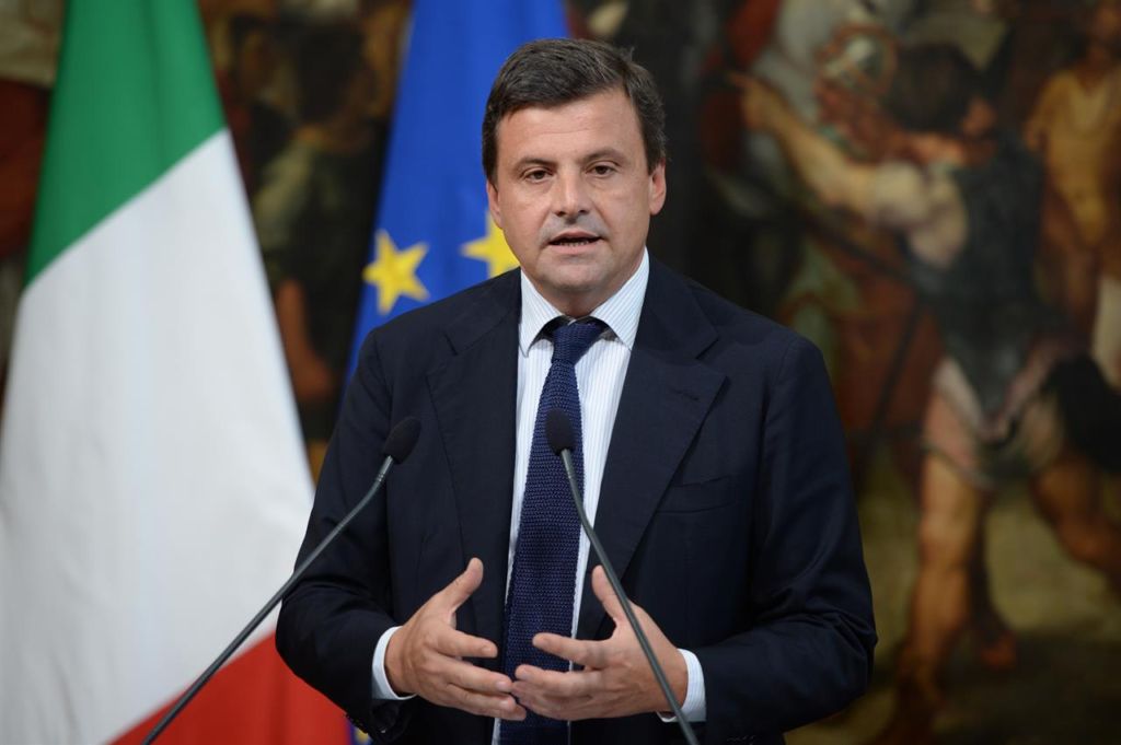 Carlo Calenda Vs. videogames: FIGHT! article-post