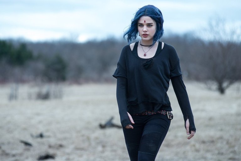 Titans 2×01 – Trigon | Recensione article-post