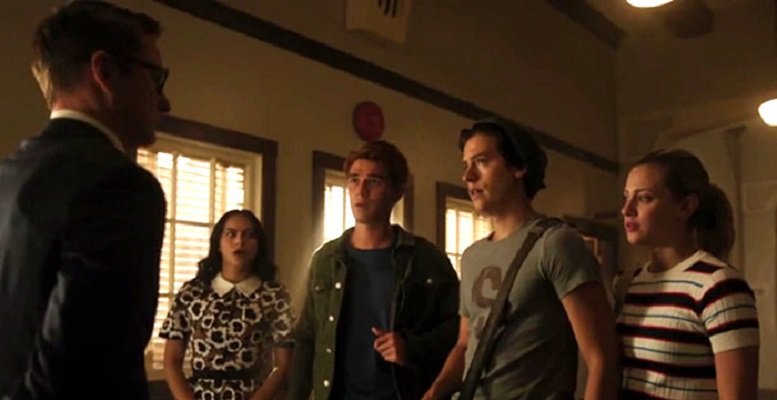 Riverdale 4×02 – Fast Times at Riverdale High | Recensione article-post