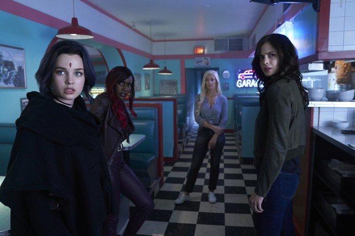 Titans 2×11 – E.L._.O. | Recensione article-post