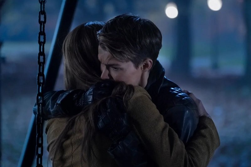 Batwoman 1×11 – An Un-Birthday Present | Recensione article-post