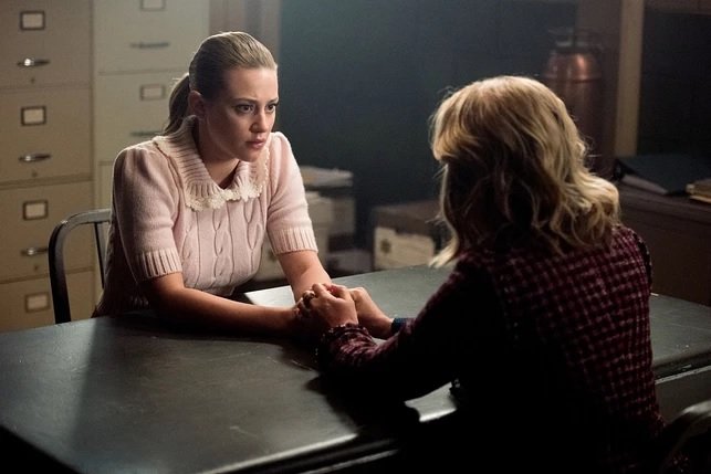 Riverdale 4×15 – To Die For | Recensione article-post