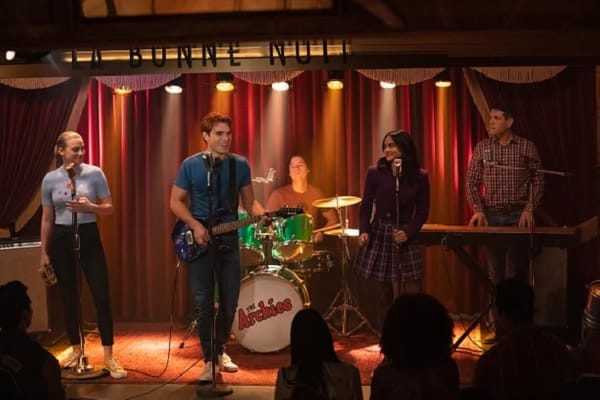Riverdale 4×17 – Wicked Little Town | Recensione article-post