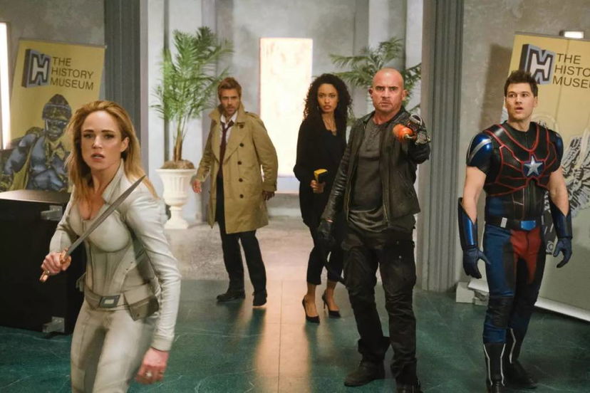 DC’s Legends of Tomorrow 5×14 – Swan Thong | Recensione article-post