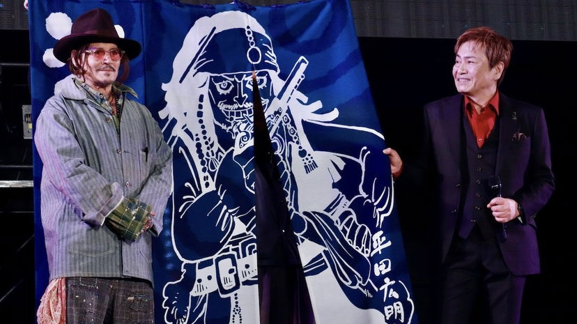 Johnny Depp riceve un regalo speciale da Eiichirō Oda alla Tokyo Comic Con 2025 preview