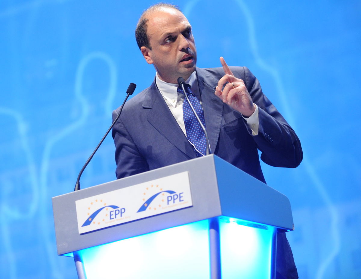 Circolare, Alfano. Circolare! article-post