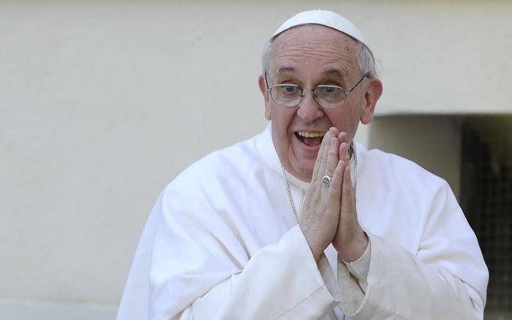 Anniversario Matrimonio Benedizione Papa.Cosi Papa Francesco Ha Trollato Anche I Venditori Di Benedizioni E