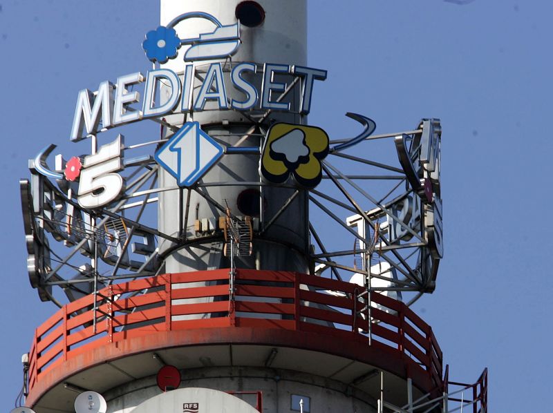 Mediaset lancia un'OPA su Rai Way article-post