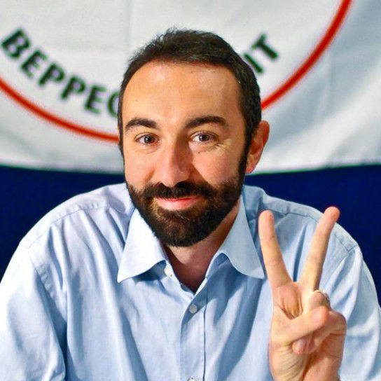 Davide Barillari contro Roberta Lombardi article-post