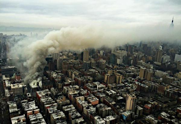 Il palazzo esploso a Manhattan article-post