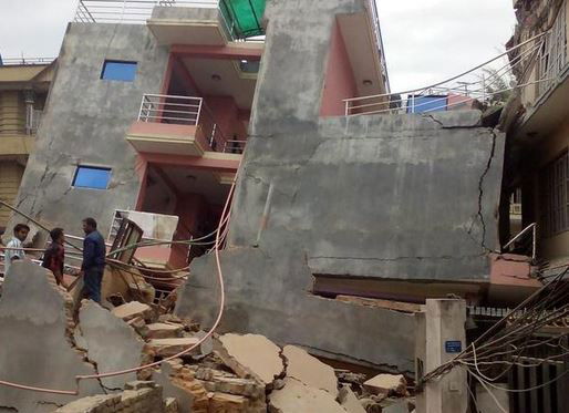 Le prime immagini del terremoto in Nepal article-post