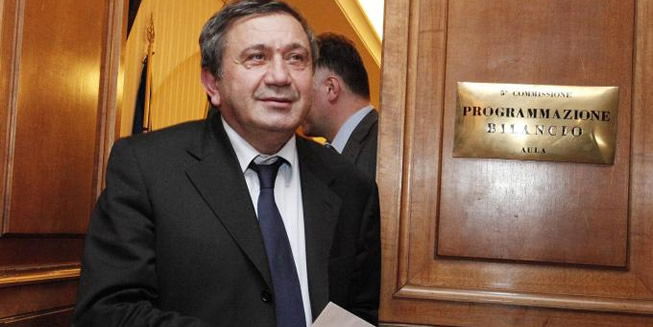 Perché il PD ha salvato Azzollini article-post