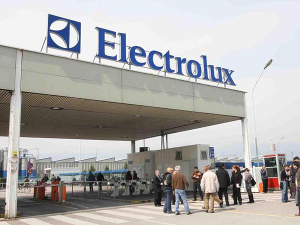 Quei cattivoni dell'Electrolux che non vogliono lavorare a Ferragosto article-post