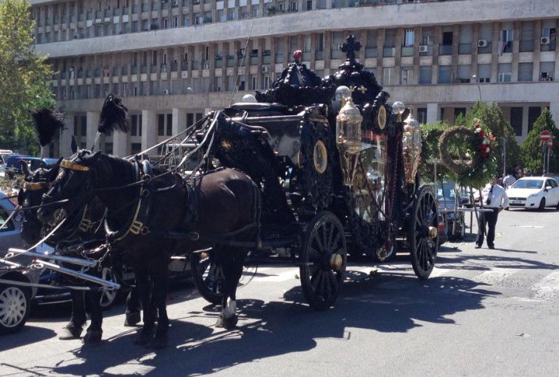 Il mistero dell'elicottero al funerale di Casamonica article-post