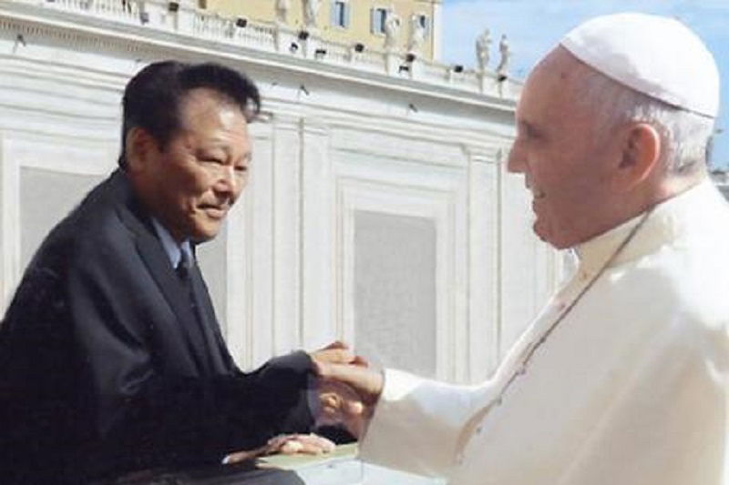 Takanori Fukushima, il presunto tumore del Papa e il complotto delle foto ritoccate article-post