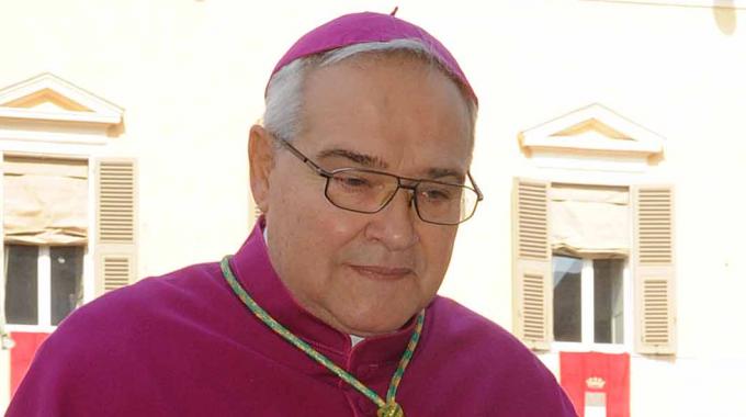 Luigi Negri: il prete che si augura un miracolo per togliere di mezzo Bergoglio article-post