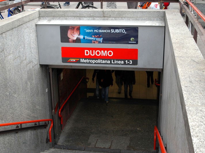 Chiusa la fermata della metro Duomo a Milano per un pacco sospetto article-post