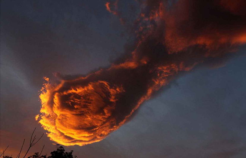 La «mano di Dio» nel cielo di Madeira article-post