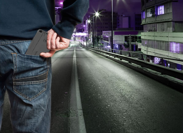 La storia della pistola che sembra un cellulare article-post