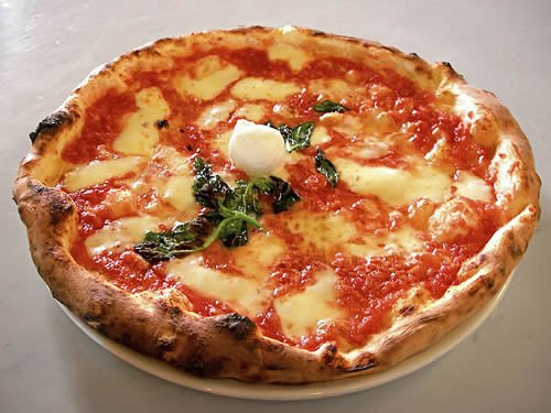 pizza made in italy
