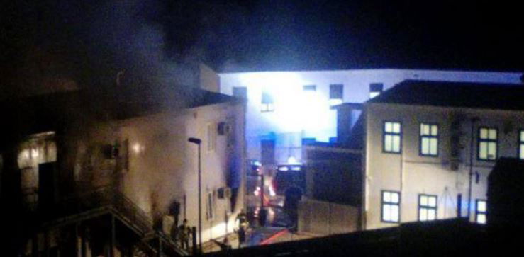lampedusa incendio doloso centro d'accoglienza