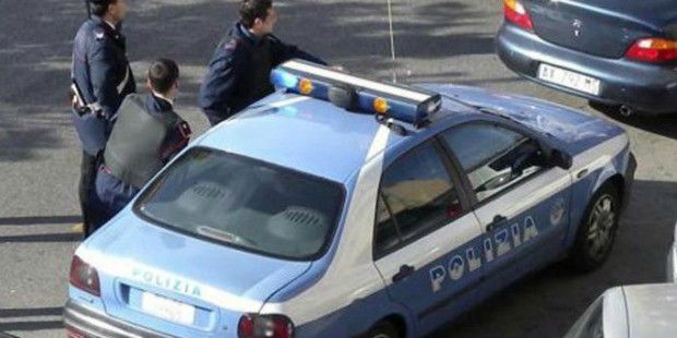 La storia del prof che bacia l'alunna di 15 anni a Forlì article-post