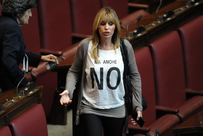 Alessandra Mussolini, l'agente segreto di Silvio infiltrata alle elezioni di Roma article-post