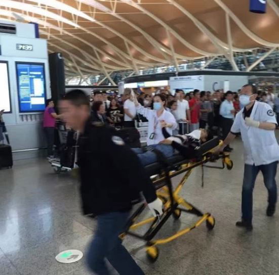 L'attentato all'aeroporto di Shanghai article-post