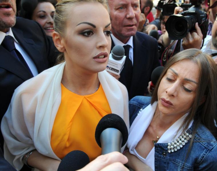 E Silvio si arrabbiò contro Francesca Pascale pro Sardine article-post
