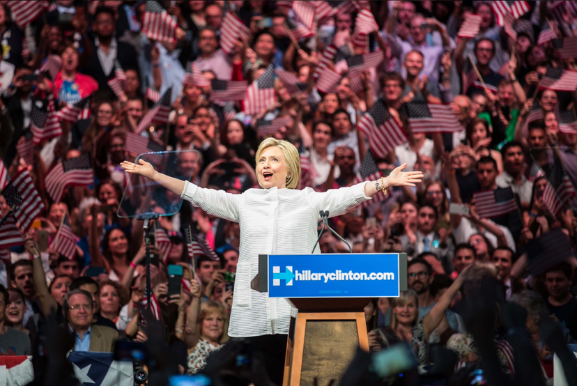 Tutti i complotti di Hillary Clinton article-post