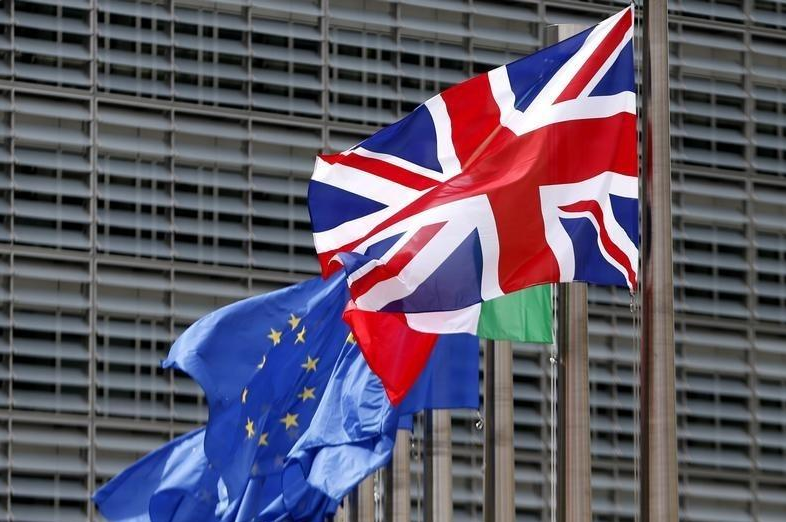 Tre scenari di accordi per la Brexit article-post