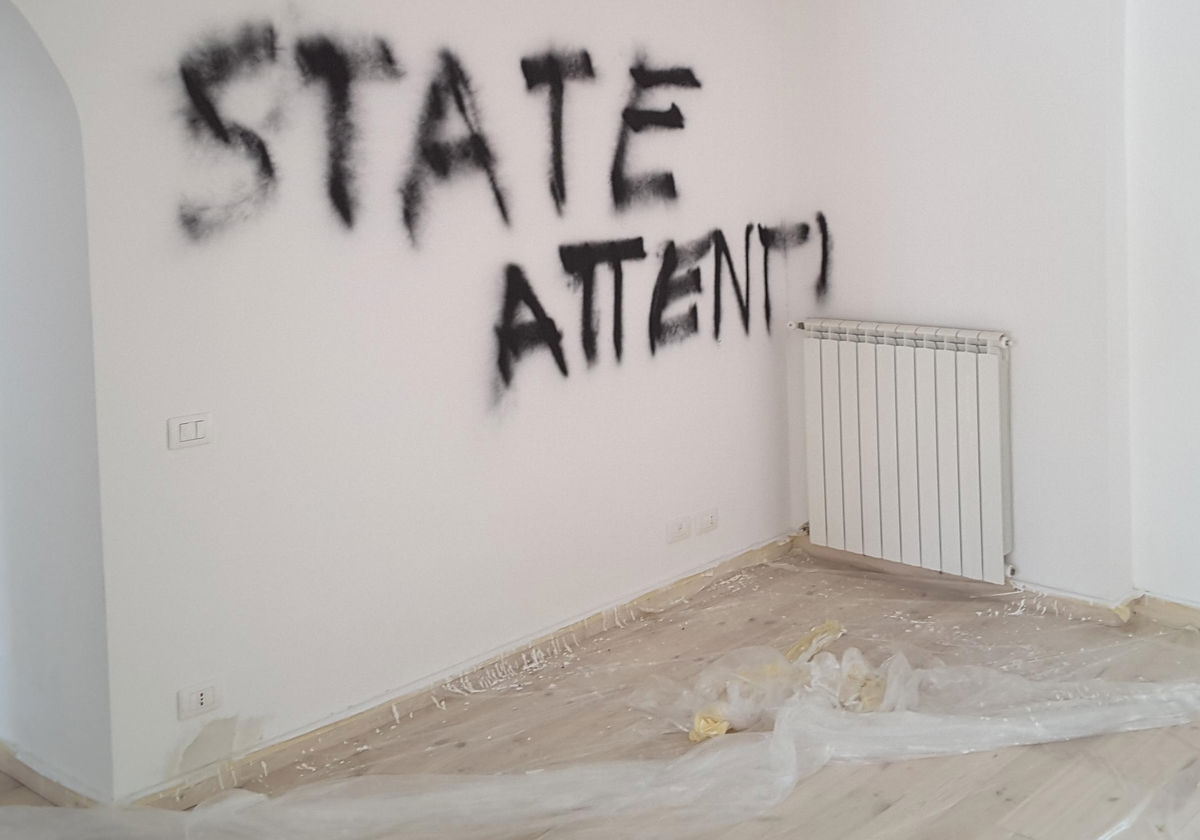 Il «brutto clima» delle Marche tra bombe davanti alle chiese e «troppi immigrati» article-post