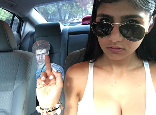 Mia Khalifa a Cinque Stelle article-post