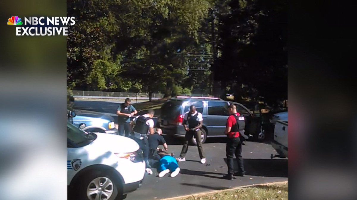 Keith Scott: il video dell'ennesimo omicidio di un uomo di colore da parte della polizia in USA article-post