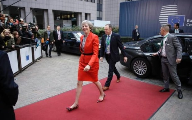 hard brexit theresa may