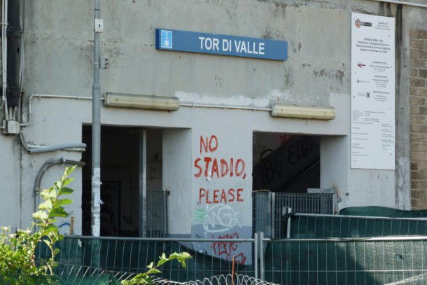 Quello che tira un sasso al treno Roma-Lido e ferisce la macchinista article-post