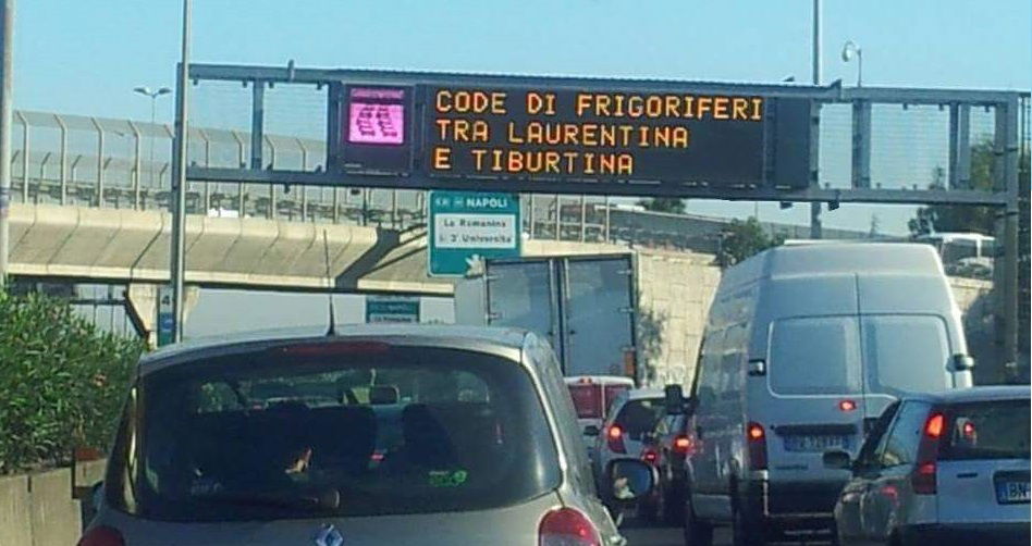 Il complotto dei frigoriferi fa arrabbiare il M5S article-post