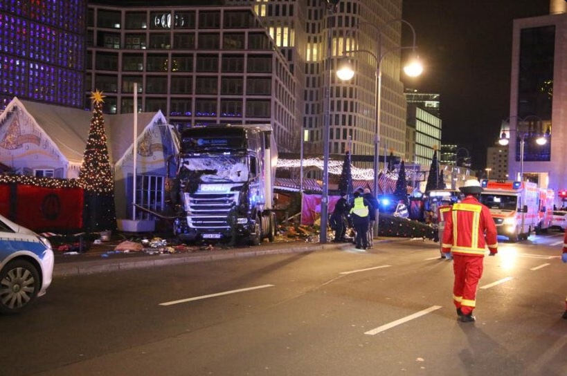 L'attentato a Berlino è in realtà un false flag di Natale! preview