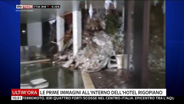 Le prime immagini dell'hotel Rigopiano dopo la slavina article-post