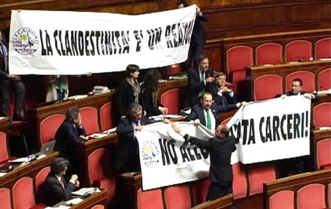 L'abolizione del reato di clandestinità article-post