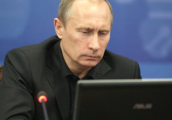 russia hacker dni fbi cia dossier putin